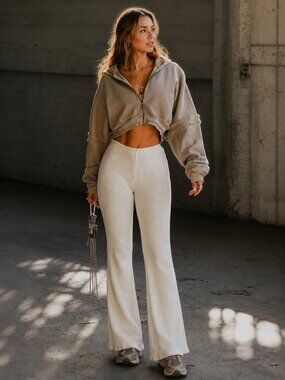 Joah Brown Fitted Mini Flare Ribbed Knit Pants Cream high Rise Lounge XS / S